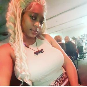 Meet your Posher, Reneshal